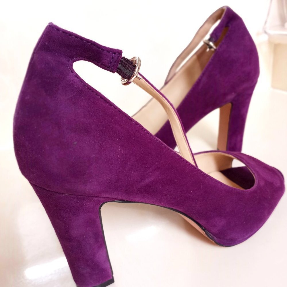 Beautiful Enzo Angiolini Purple Suede Peepetoe Pumps - Size 8.5 Heel is 3.5"